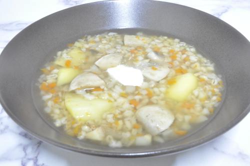 Jak uvařit bzenecká houbová polévka s kroupy ? Snadné recept, připravený za Do 30 minut